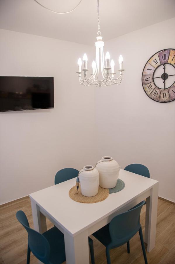 Four Seasons - Summer Home - Estate - Largo Sant' Angelo Numero 7 مونوبولي المظهر الخارجي الصورة